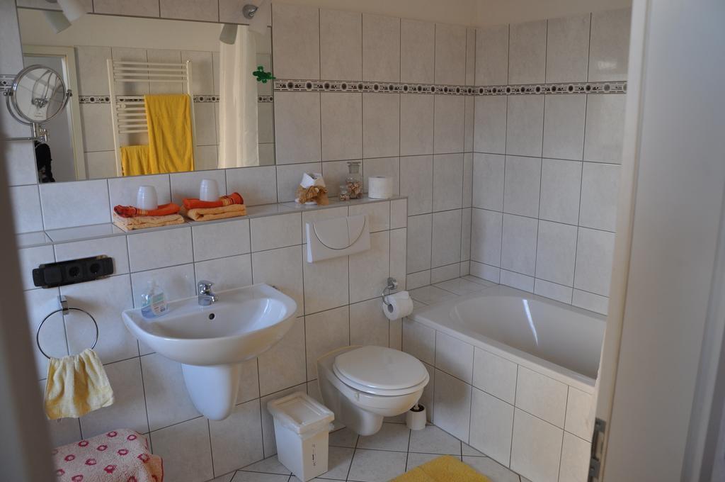 Martina'S Gastezimmer Erfurt Luaran gambar